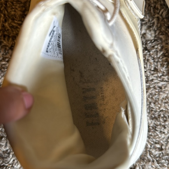 Puma Leather Hi
Rihanna Fenty - Picture 6 of 6